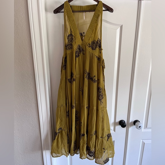 Free People Embroidered Floral Dress (S) - Picture 2 of 8